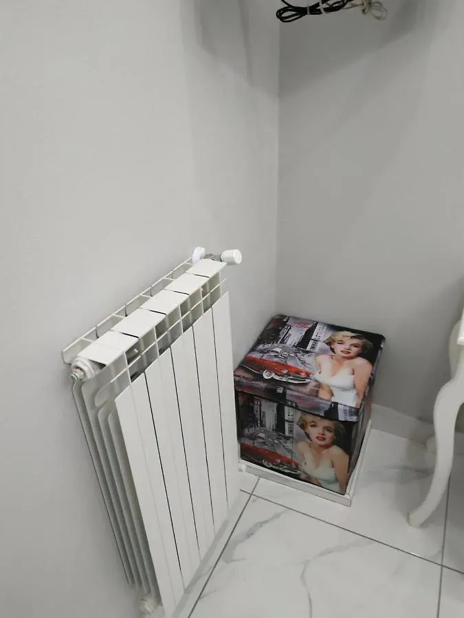 Apartment Guesthouse Aaron2 Naples Italy