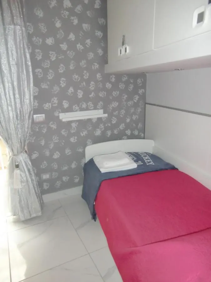 Guesthouse Aaron2 Naples