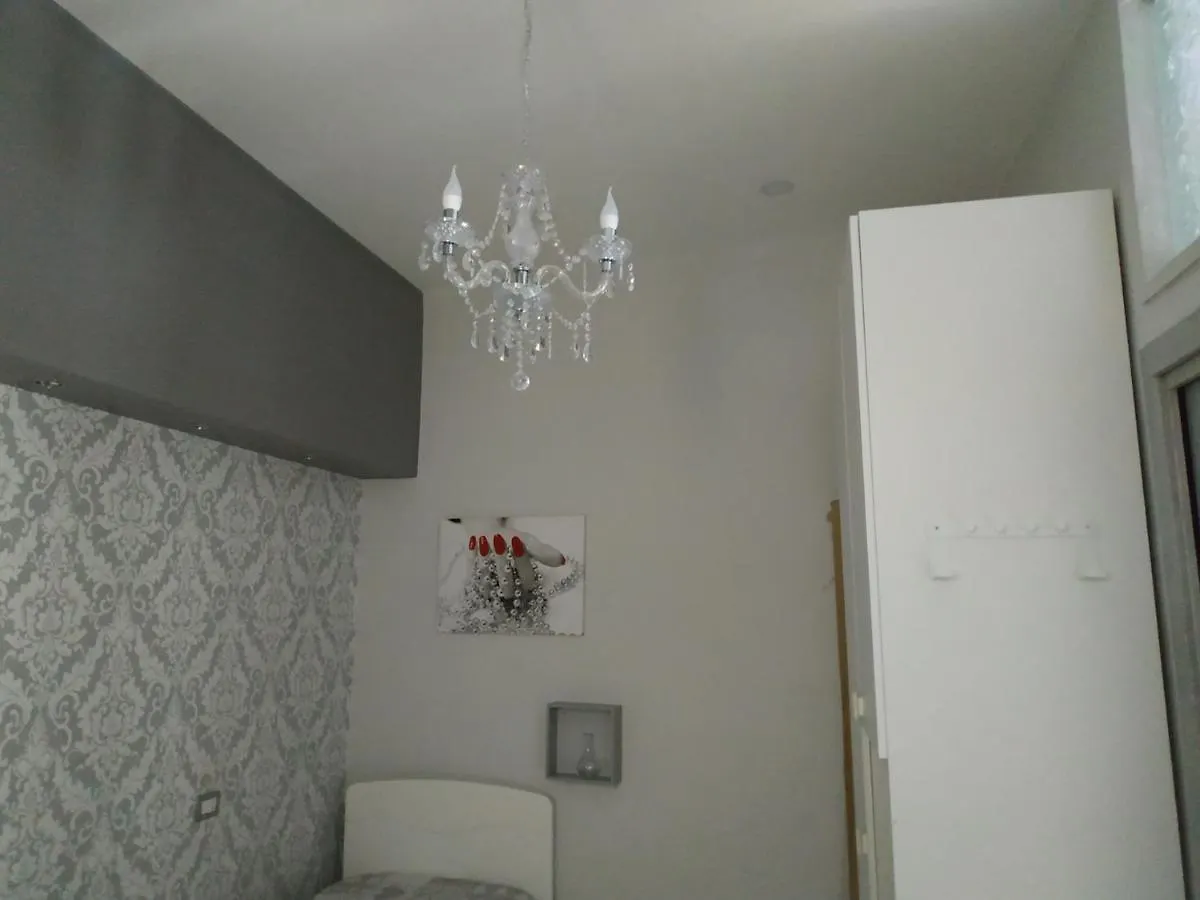 Guesthouse Aaron2 Naples Apartment